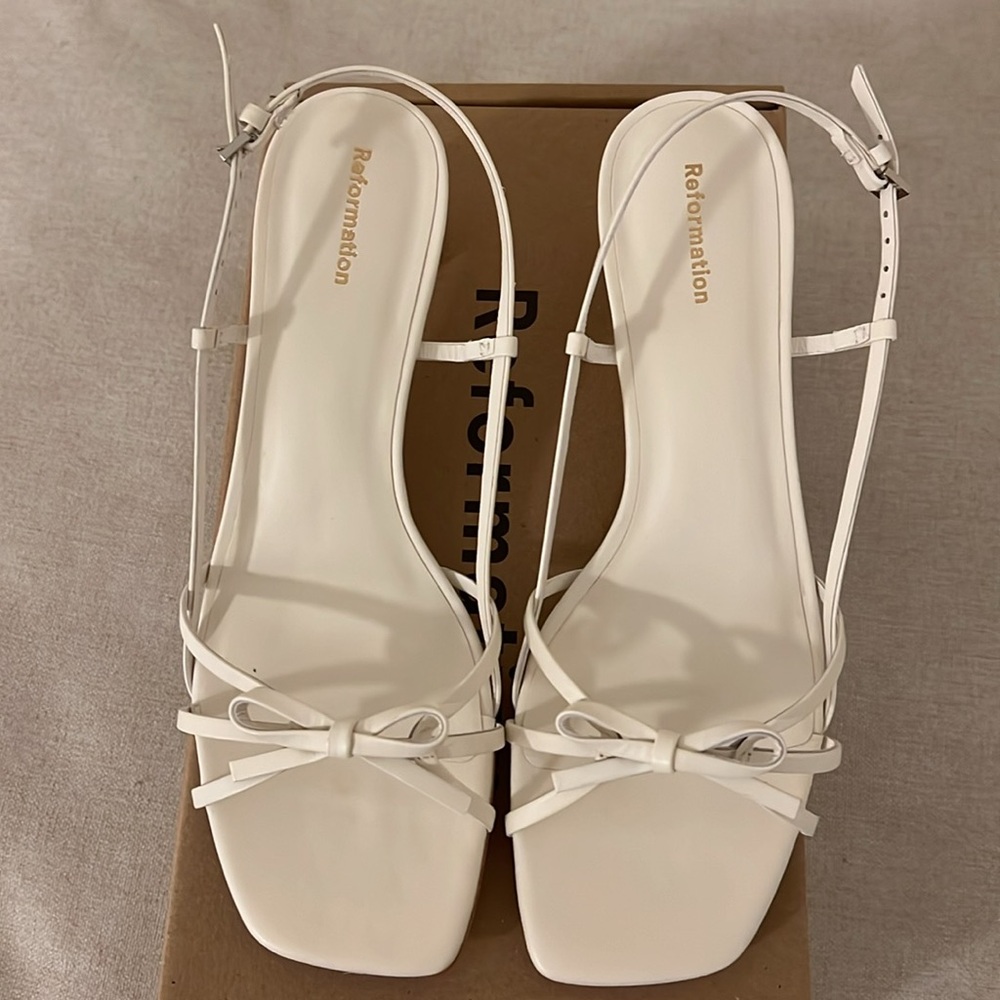 BRAND NEW REFORMATION Sally Bow Heels